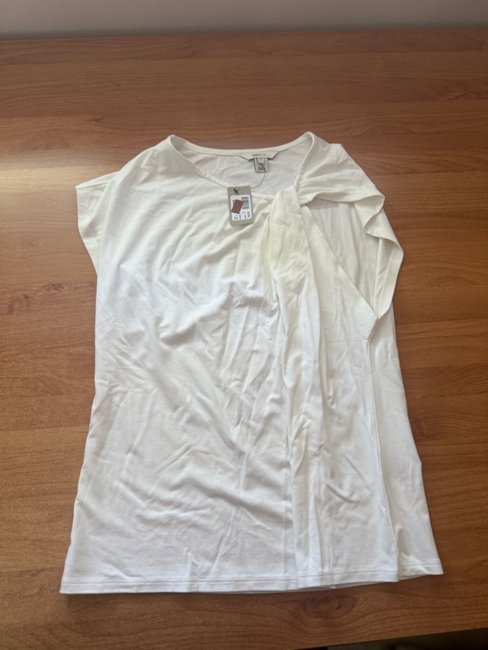 RW&CO. White Draped Cap-Sleeve Tee